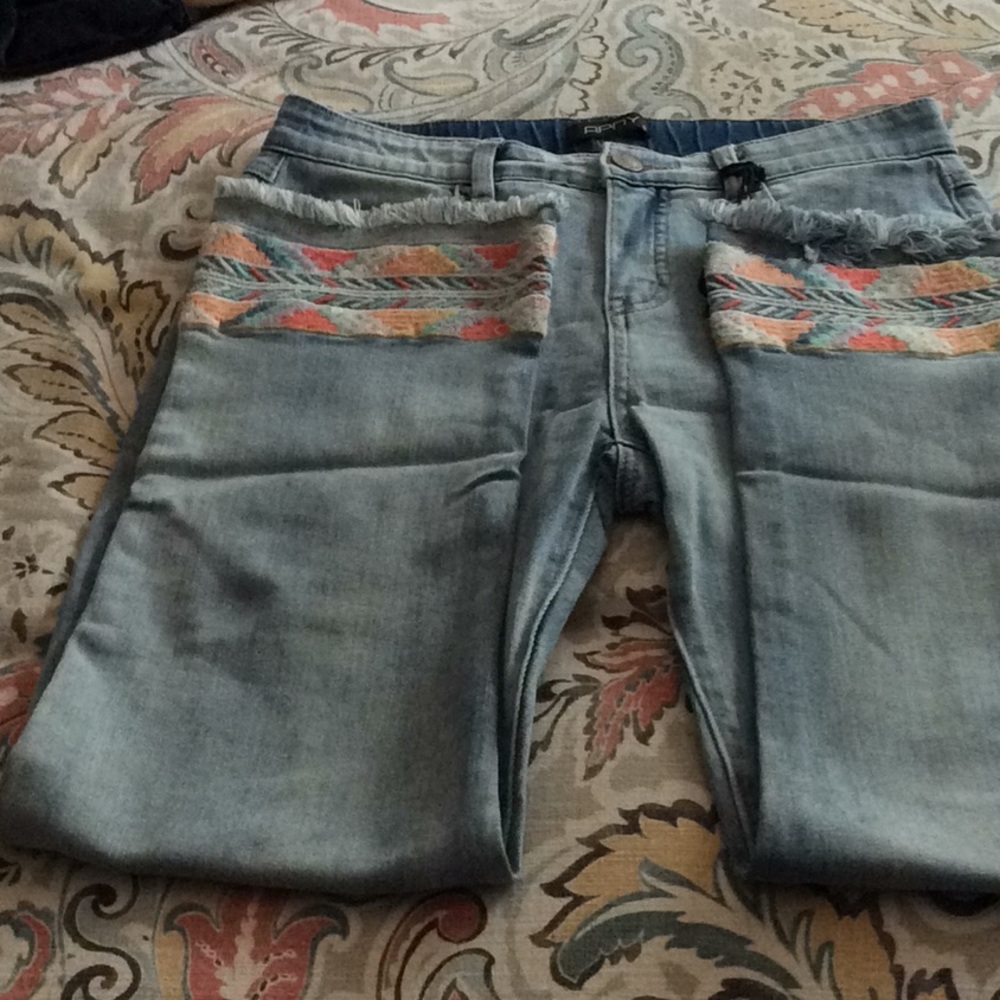 APNY Embroided jeans